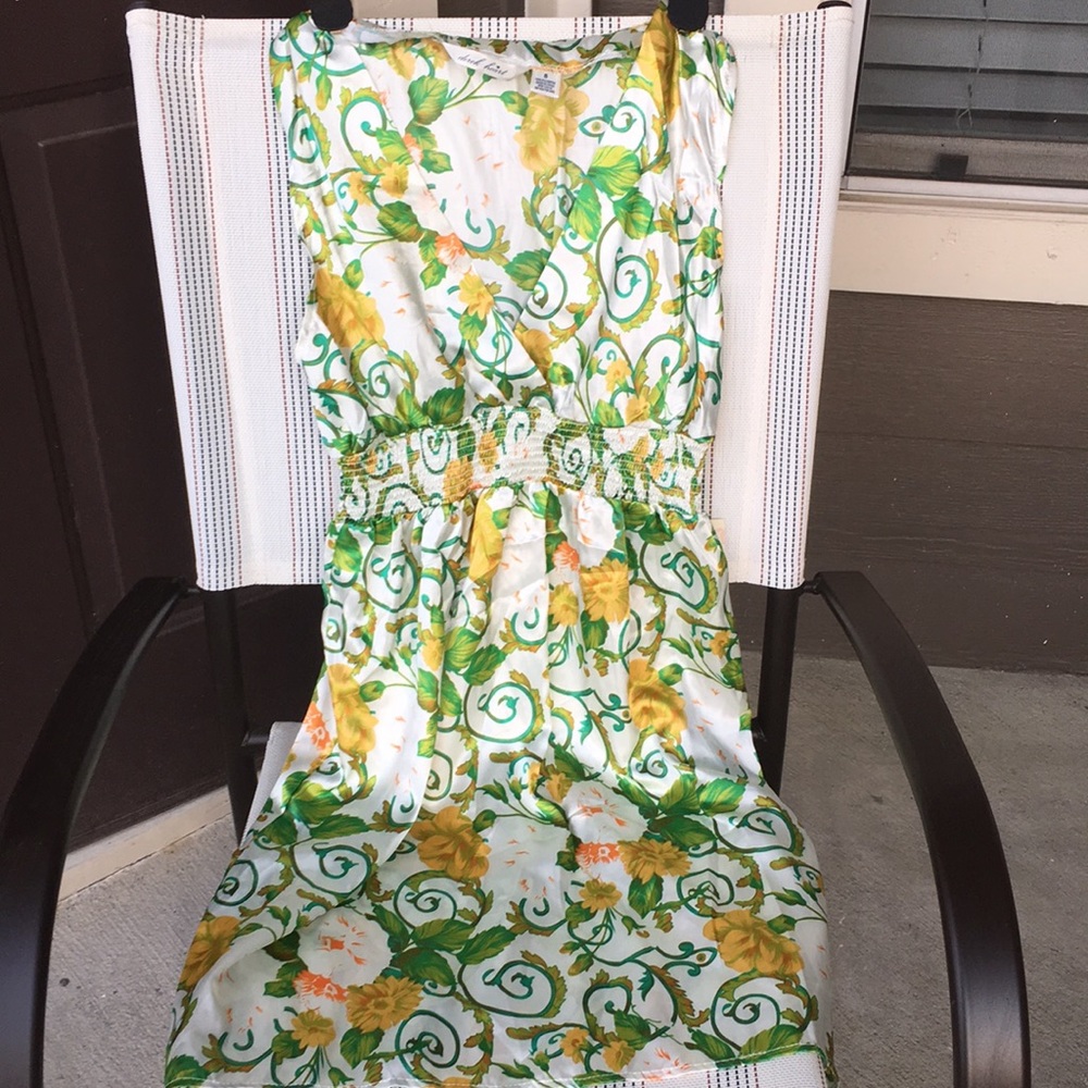 Silky Floral Summer Cut-off Sleeve Floral Dress